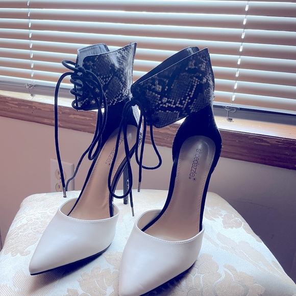 Snake Heels - Picture 2 of 2